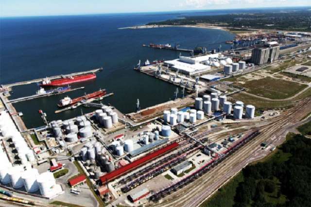 Kazakhstan building new sea port similar to Baku port